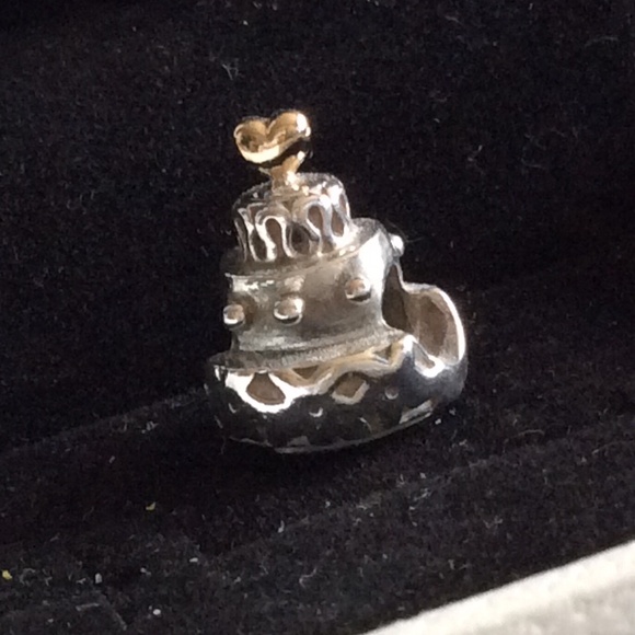 Pandora Wedding Cake two tone charm, 14k gold and silver - Picture 2 of 4